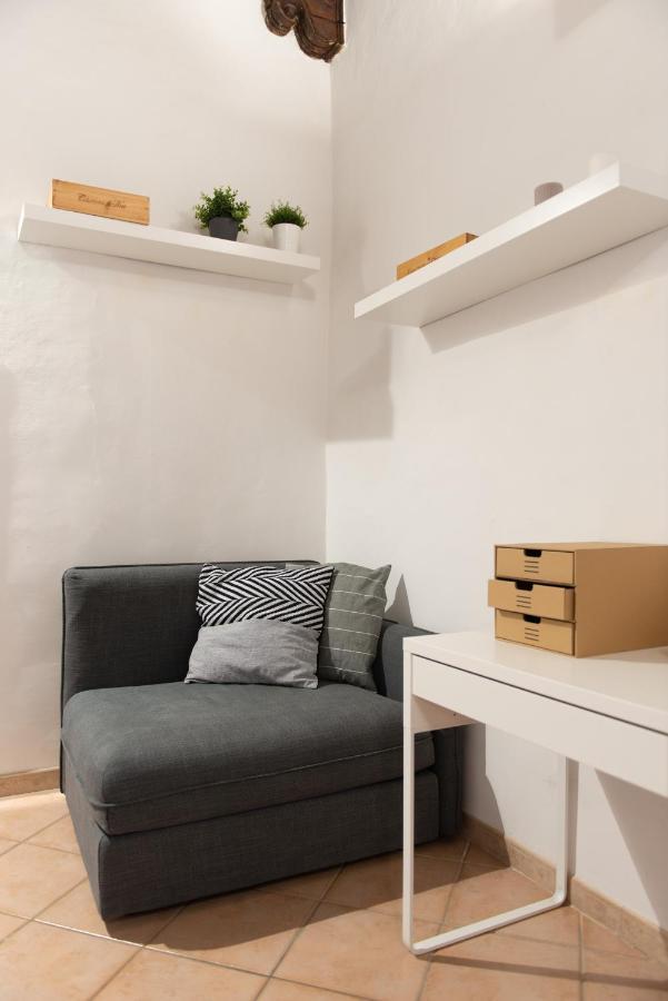 Apartment 2 Next To A Market And Piazza Santa Croce - Homeunity Florence