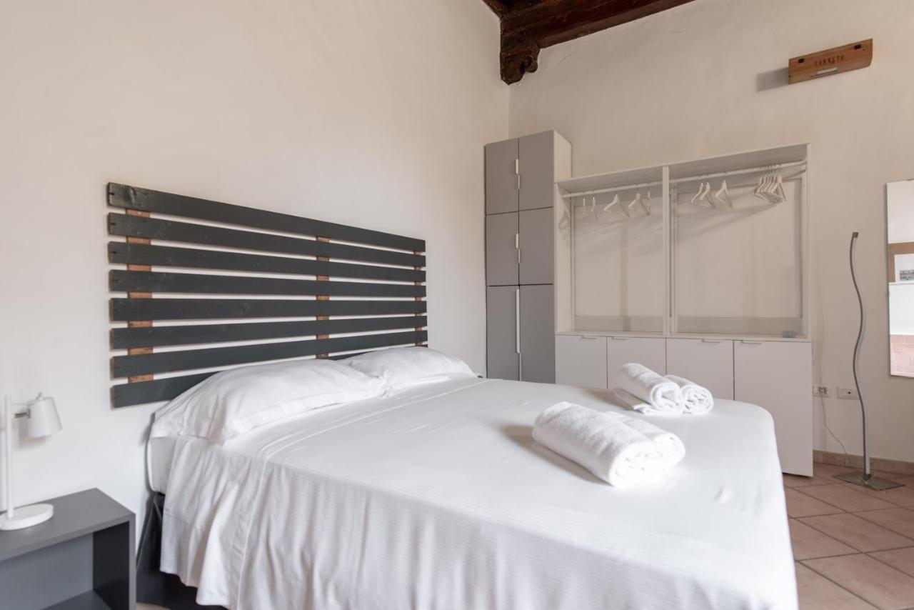 2 Next To A Market And Piazza Santa Croce - Homeunity Apartment *