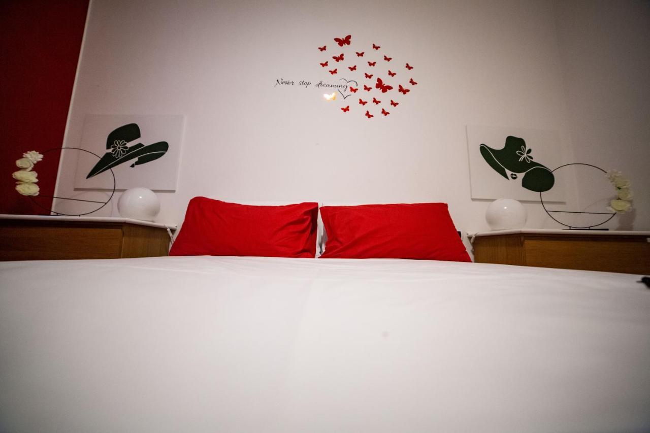 Red House In Piazza Signoria Apartment