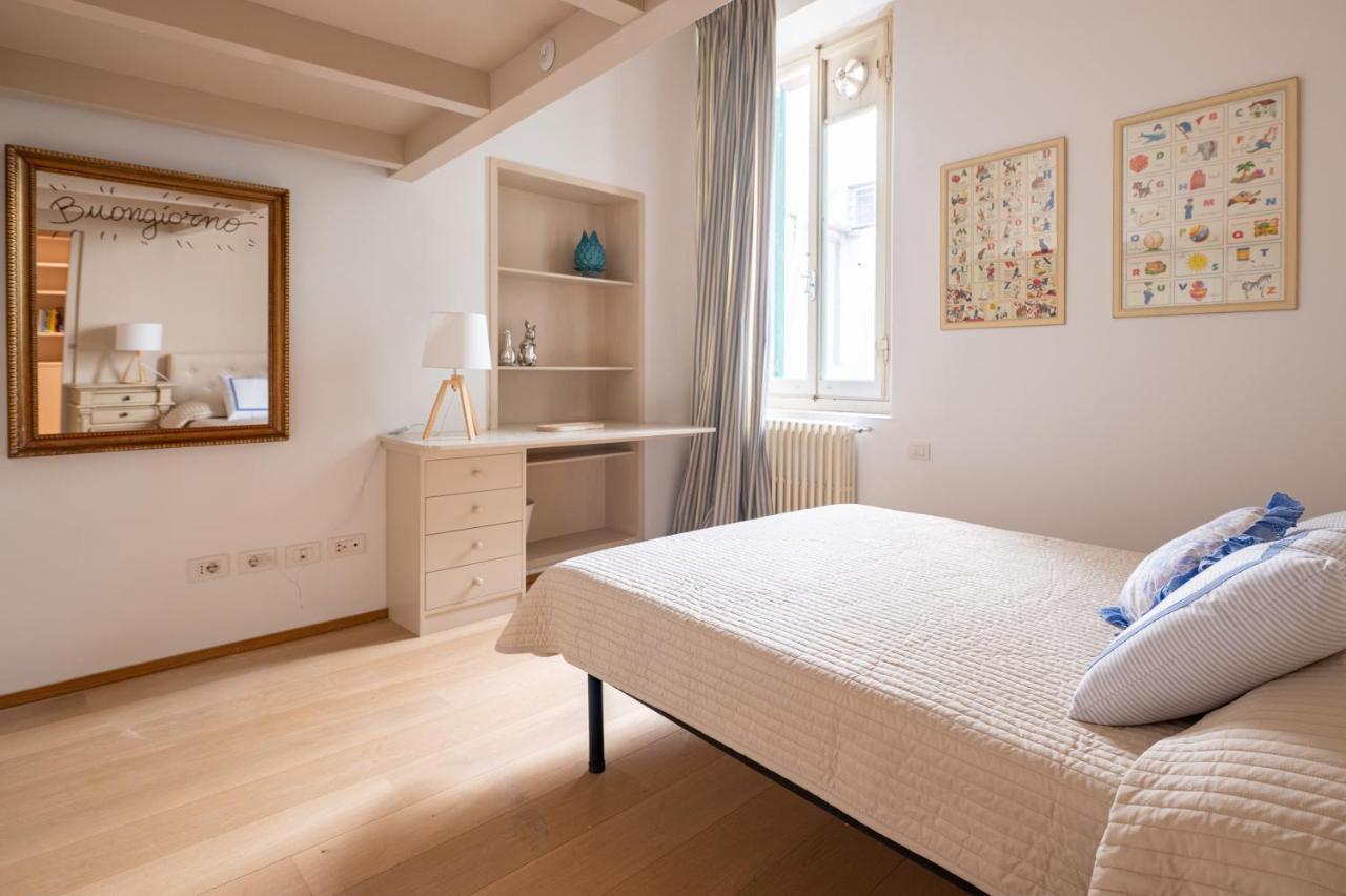 And Roomy Near The Station And Duomo - Homeunity Appartamento Firenze