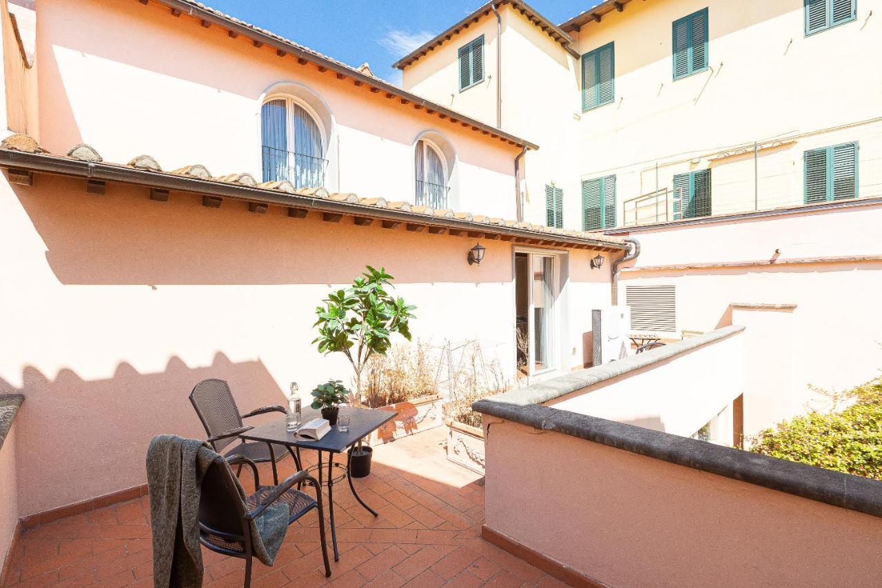 Palazzo Ghibellina 2 By In *