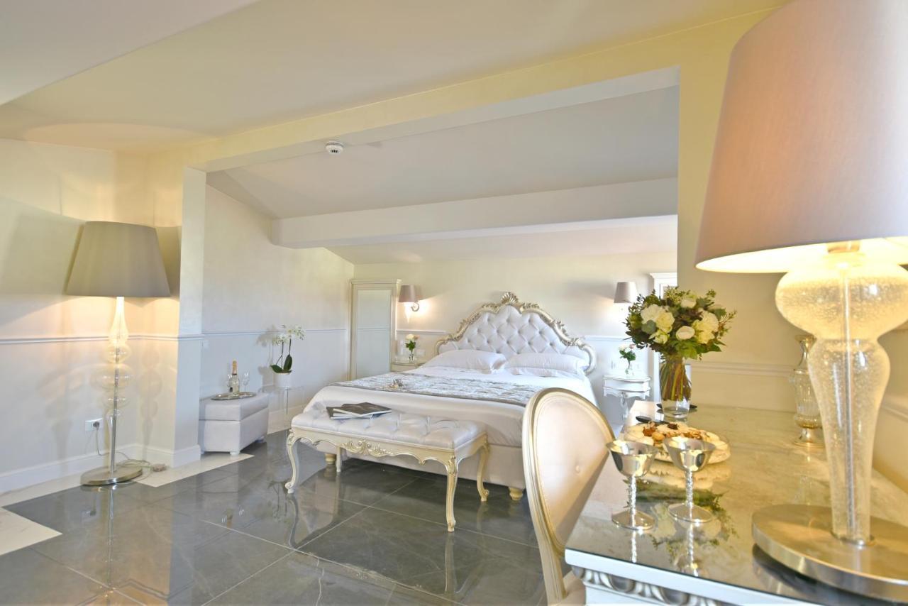 The Moon Boutique & Hotel