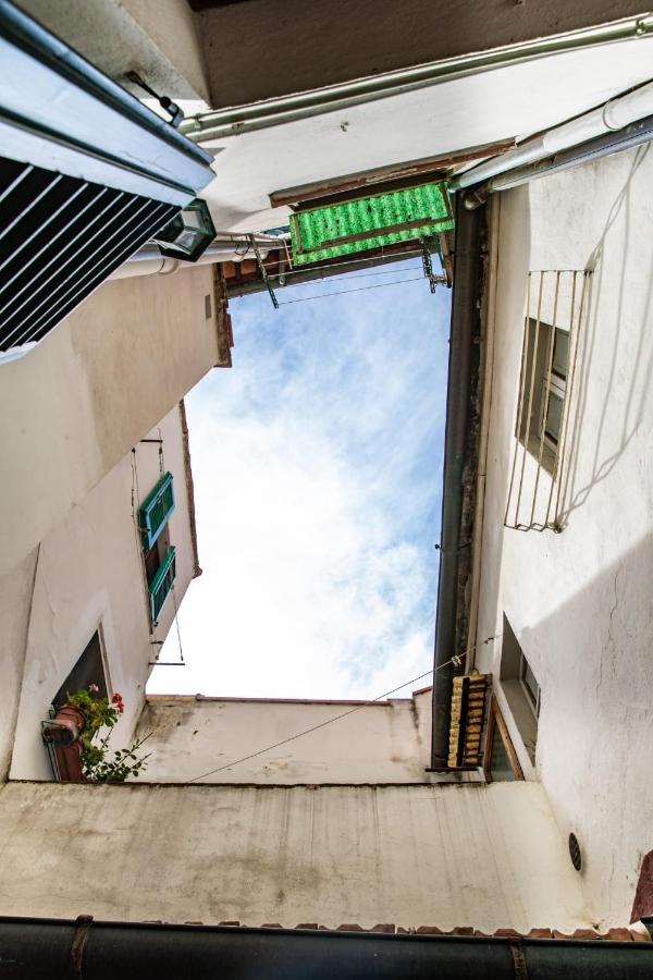 Virgilio's House + Internal Court Apartment