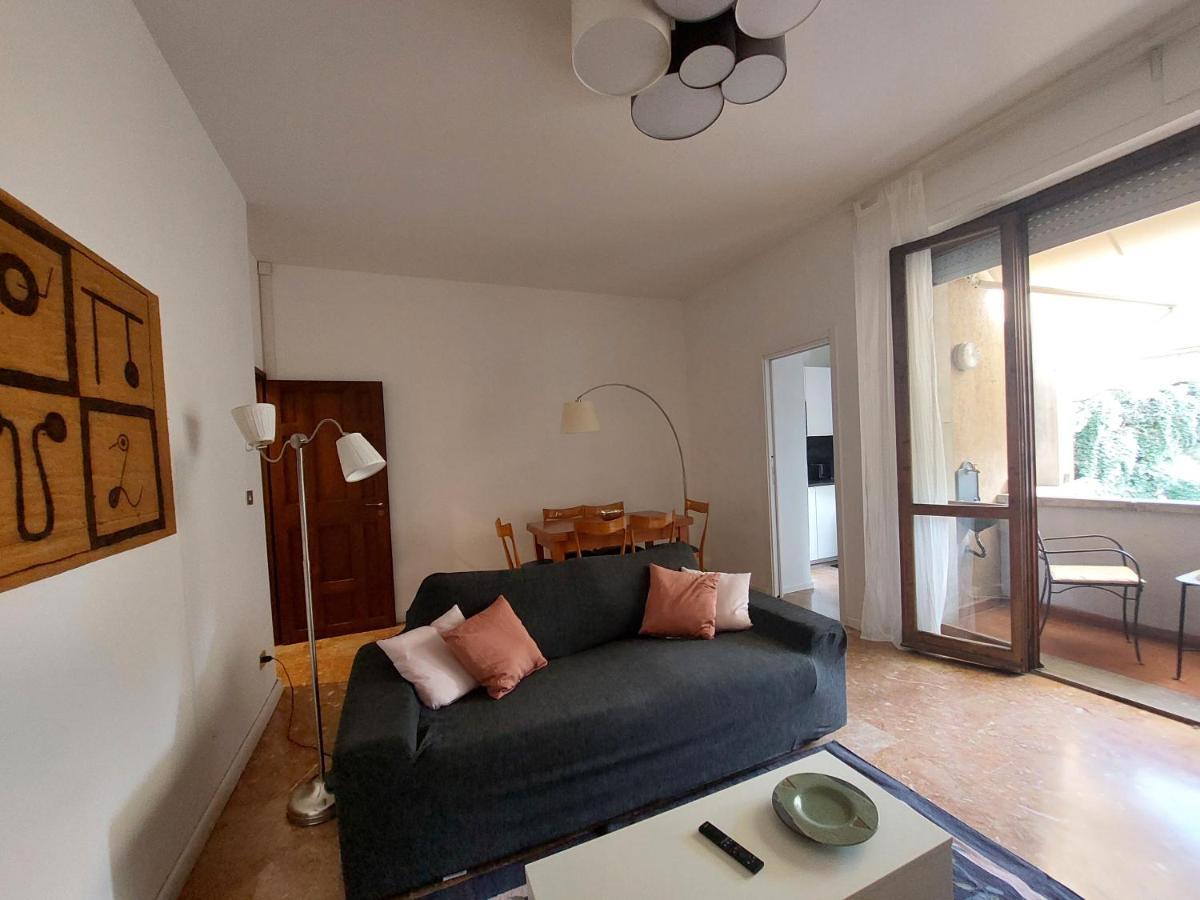 Apartment Castiglione Near The Center