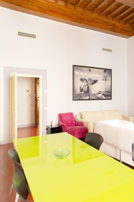 Apartment Elegant Near Piazza Della Signoria