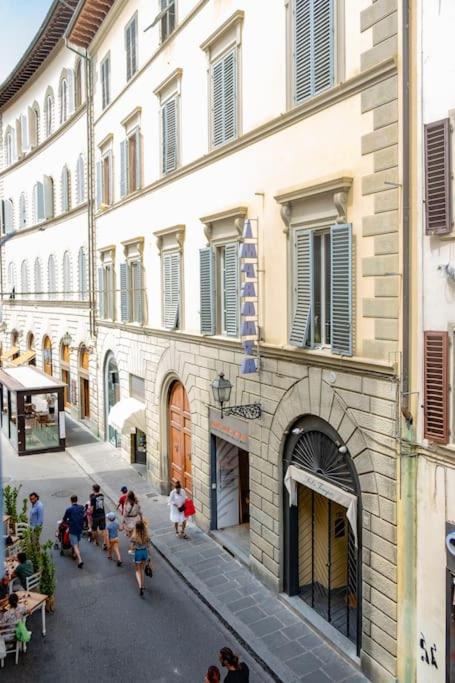 Classic Florentine Flat Near Piazza Santa Croce Appartamento Firenze