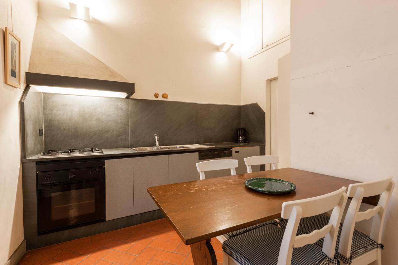 Apartment Porta Rossa Modern By Mmega *