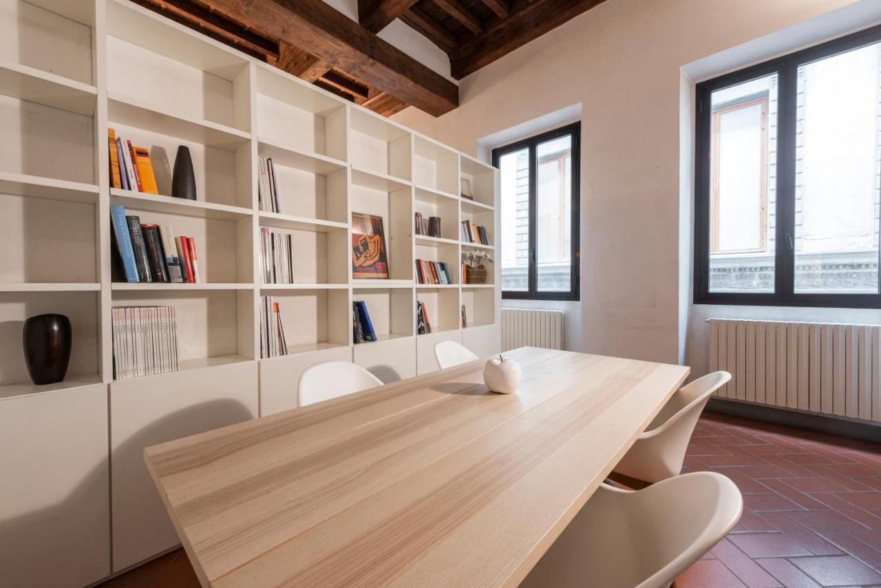 Apartment Porta Rossa Modern By Mmega *