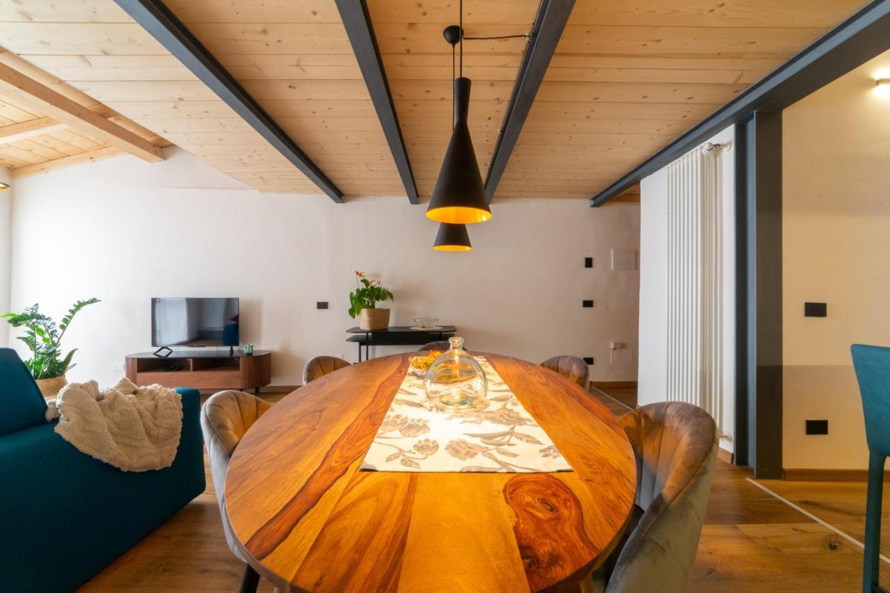 Industrial Design Loft With Outdoor Living Terrace Appartamento *
