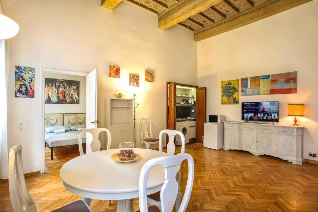 Hidden Gem Near Ponte Vecchio & Piazza Del Duomo *