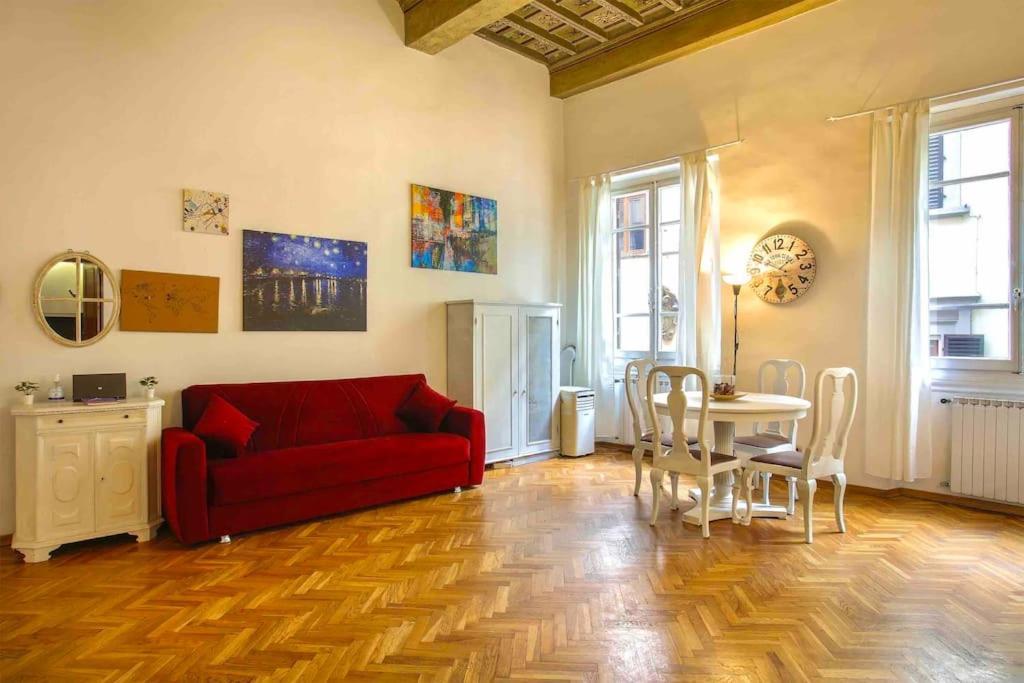Hidden Gem Near Ponte Vecchio & Piazza Del Duomo Florence