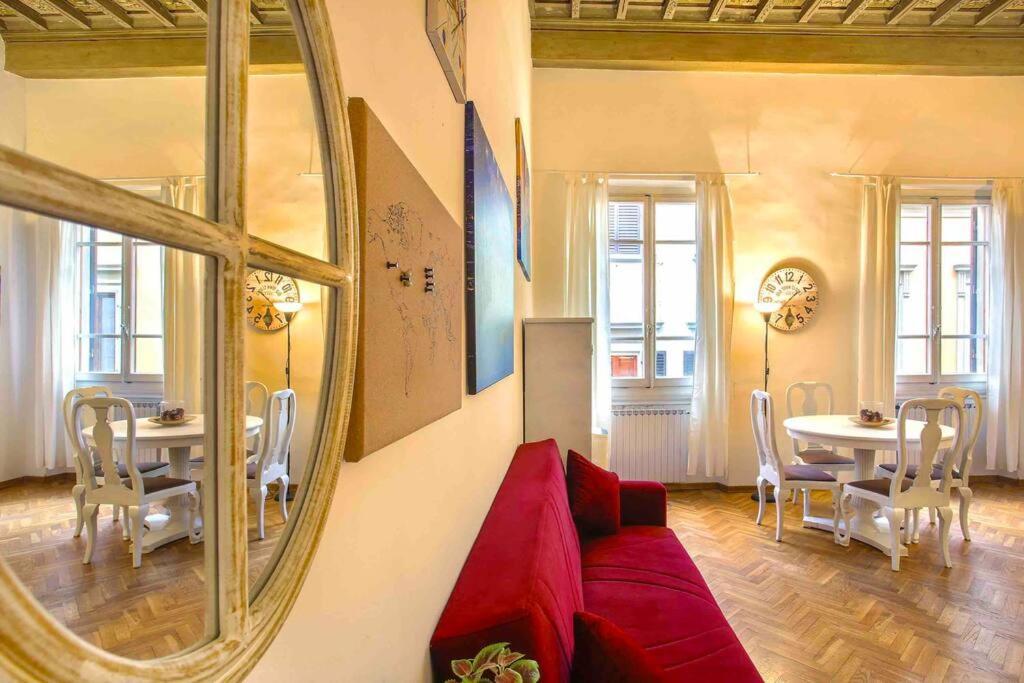 Hidden Gem Near Ponte Vecchio & Piazza Del Duomo Apartment Florence
