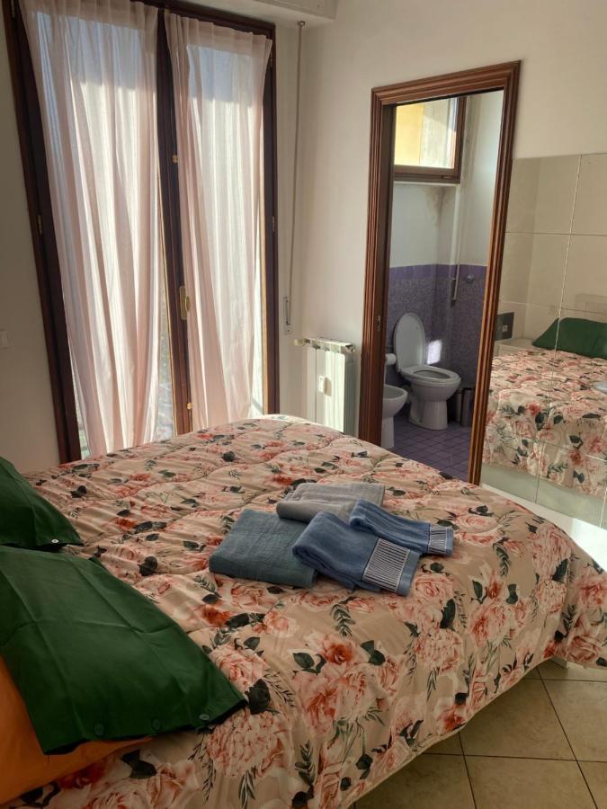 Golden Lungarno River Apartment