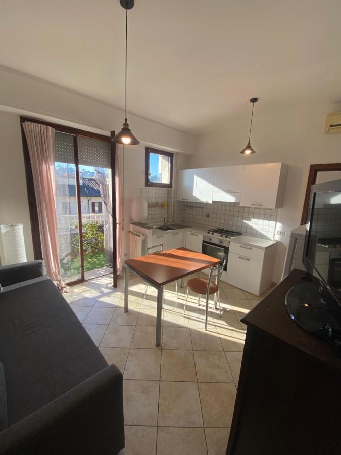 Golden Lungarno River Apartment Florence