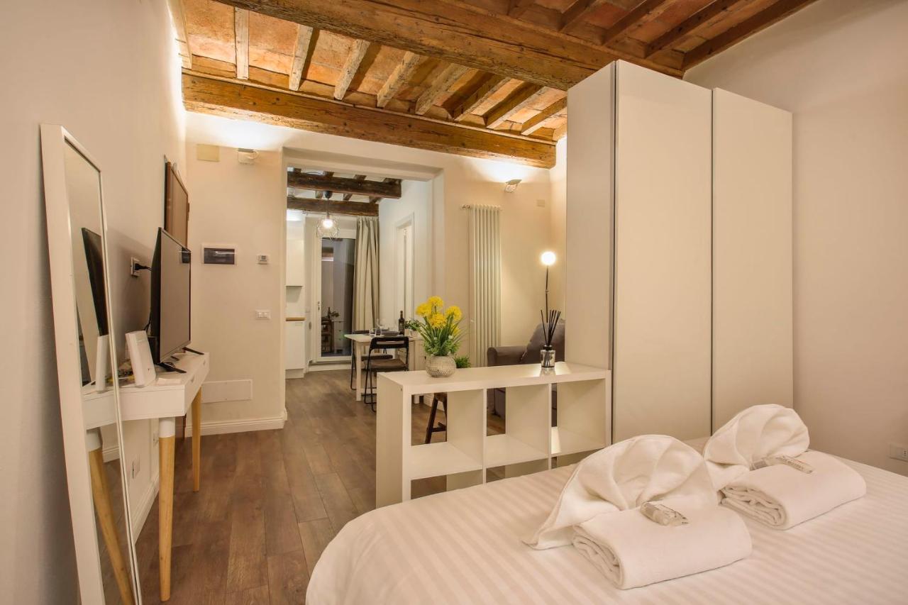 Oltrarno In Firenze