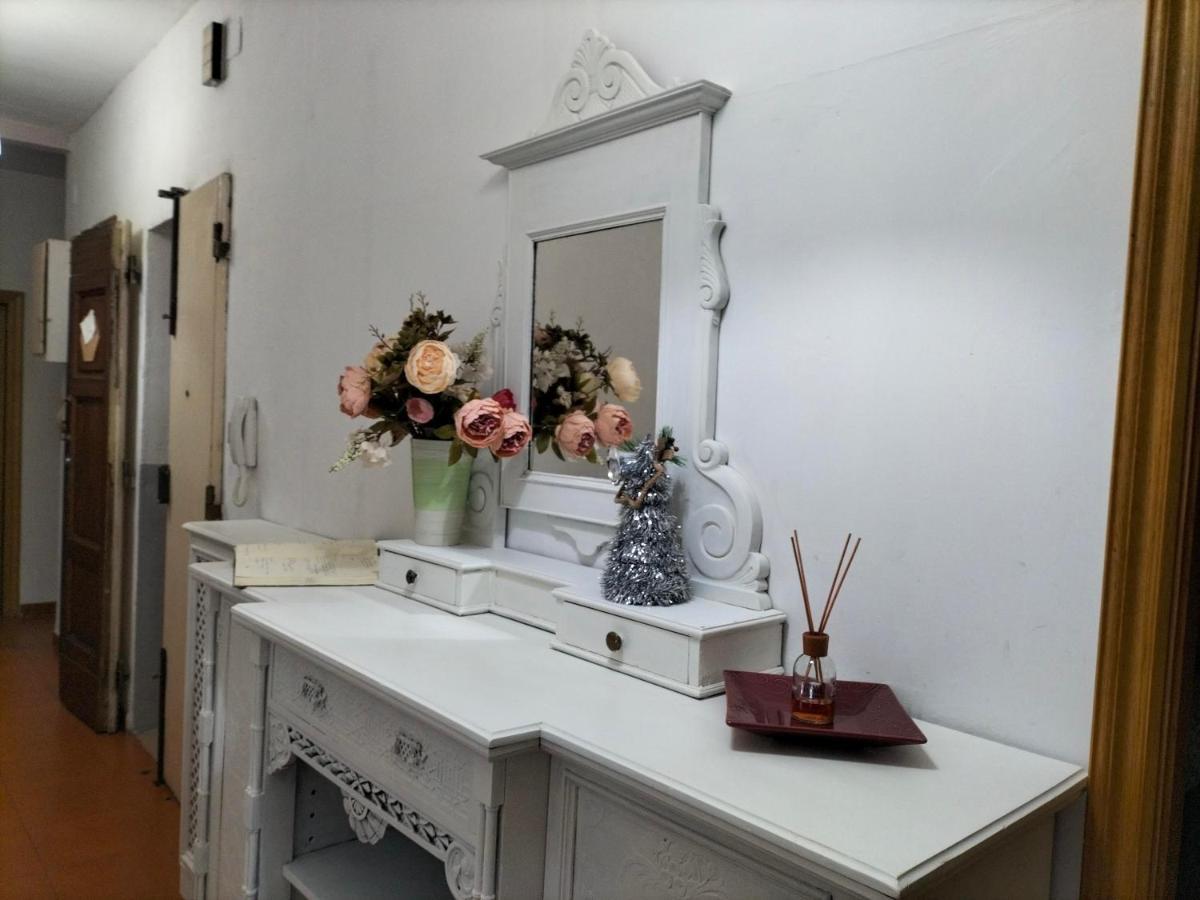 Con Terrazza In Santa Maria Novella Apartment *