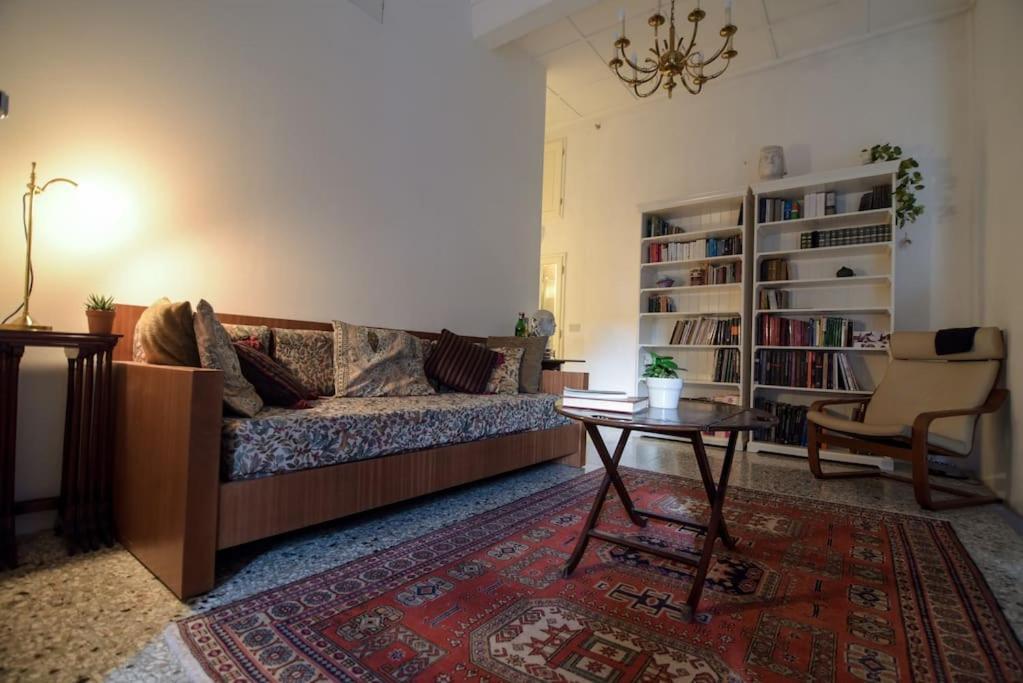 Cozy With Private Garden - City Center - Firenze