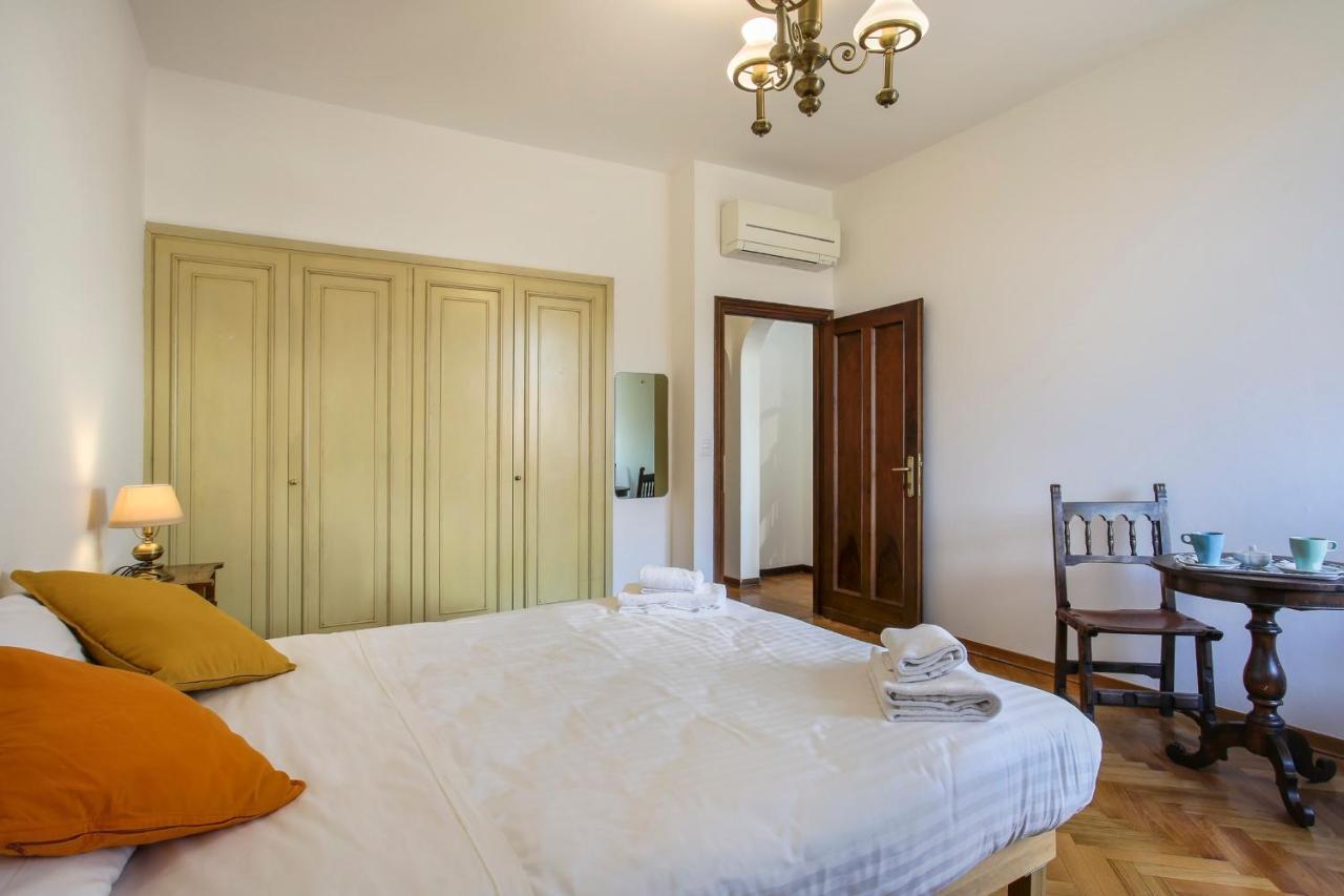 In Great Location Apartment *