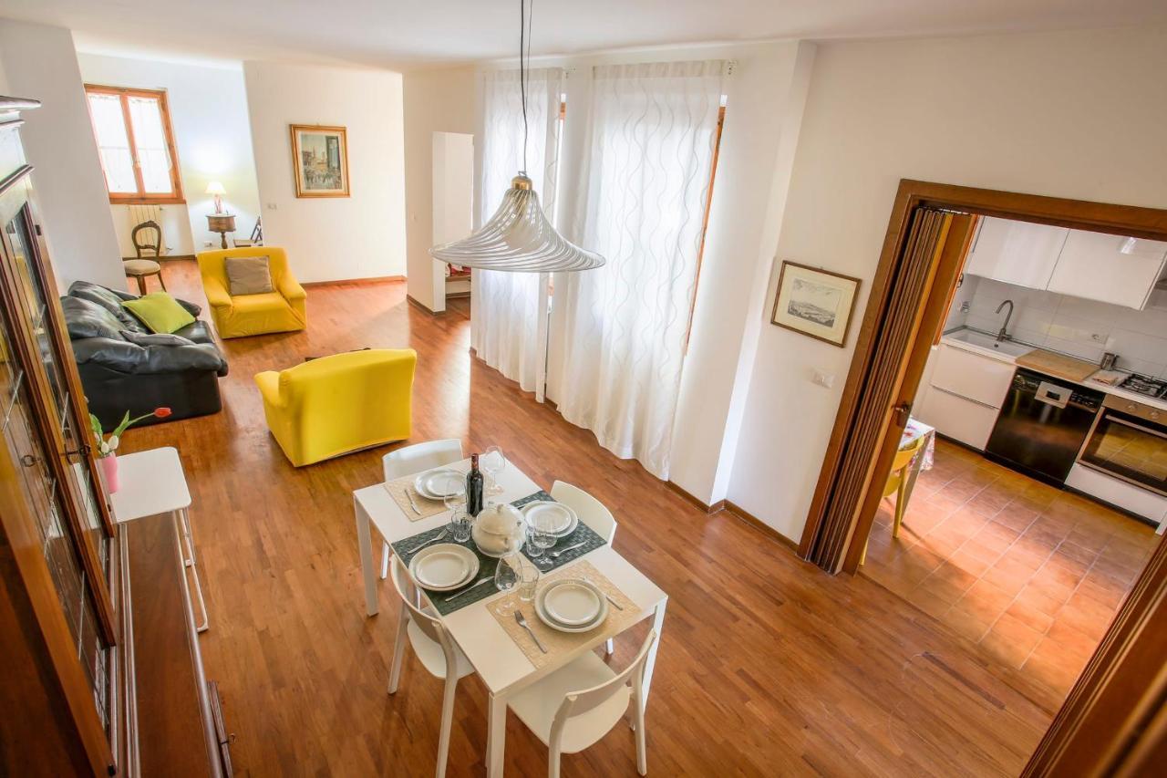 In Great Location Apartment *