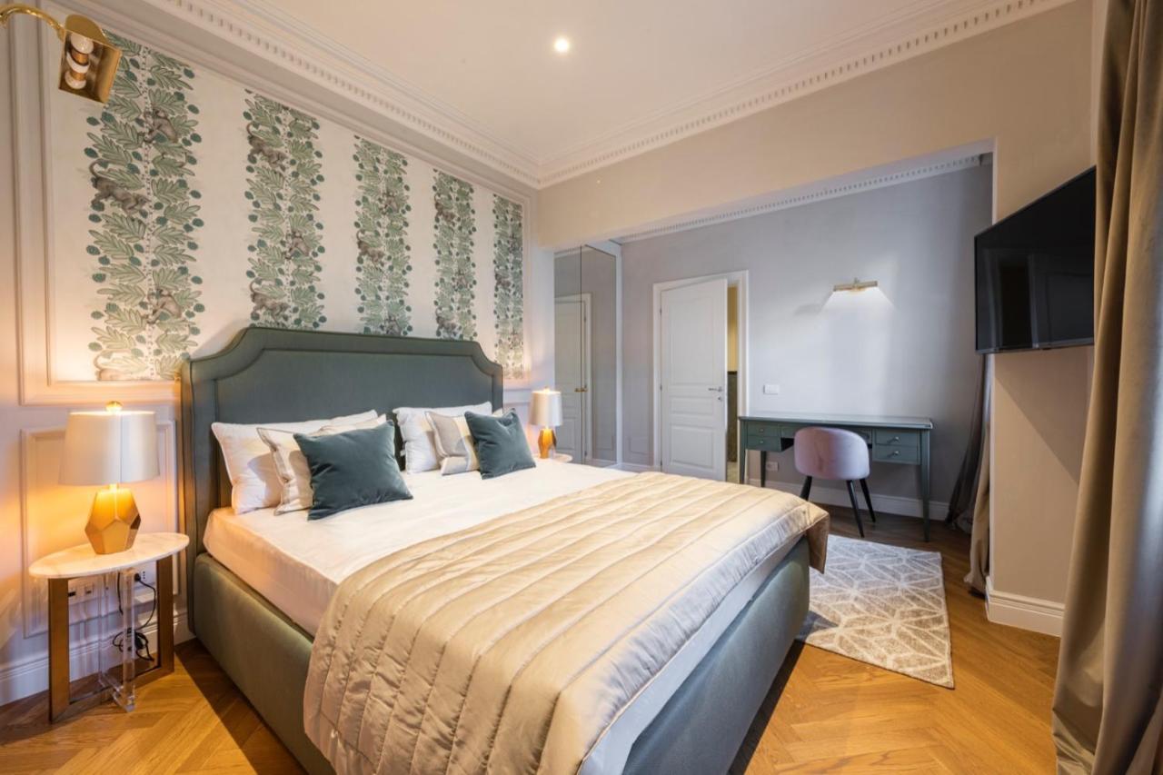 Borgo Albizi Penthouse Apartment