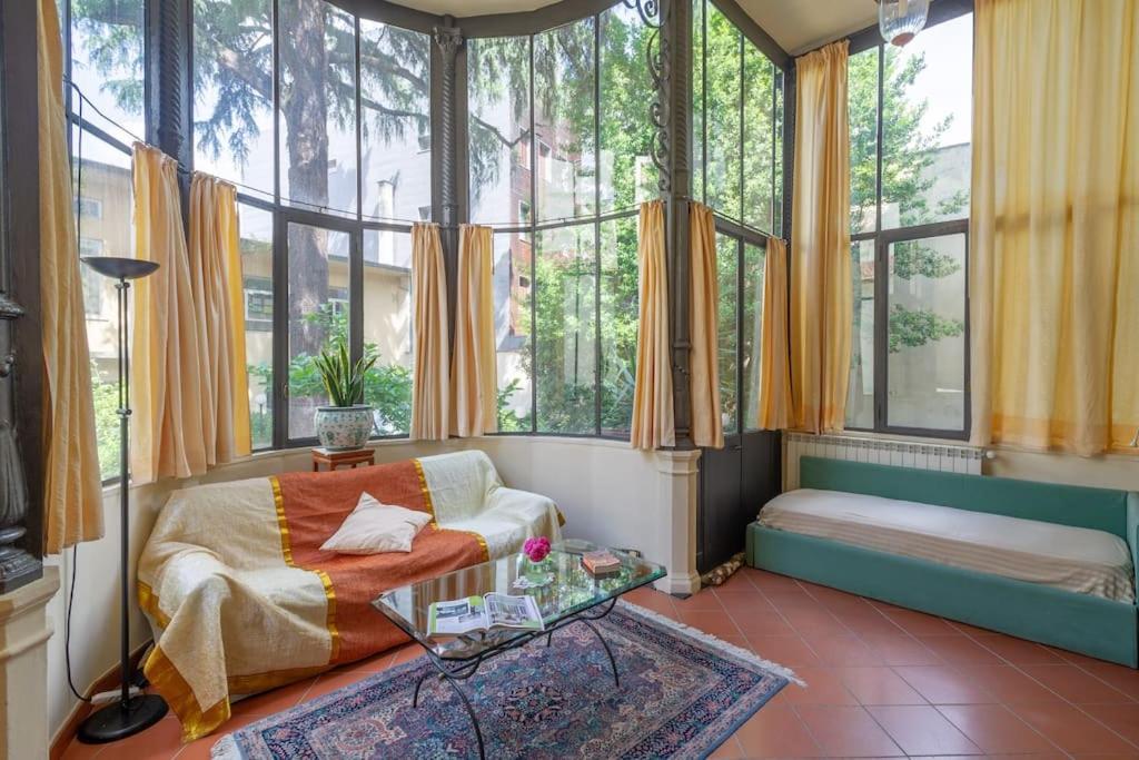 Liberty Veranda W/ Pvt Parking & Garden. Tram Stop Florence