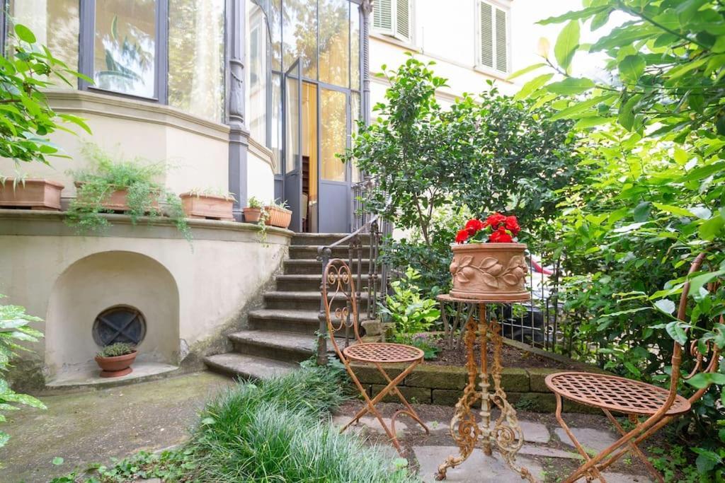 Apartment Liberty Veranda W/ Pvt Parking & Garden. Tram Stop Florence