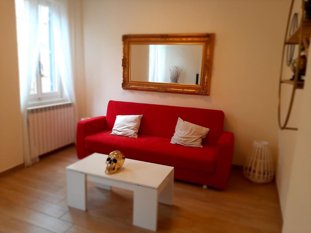 Piazza Pitti View Apartment *