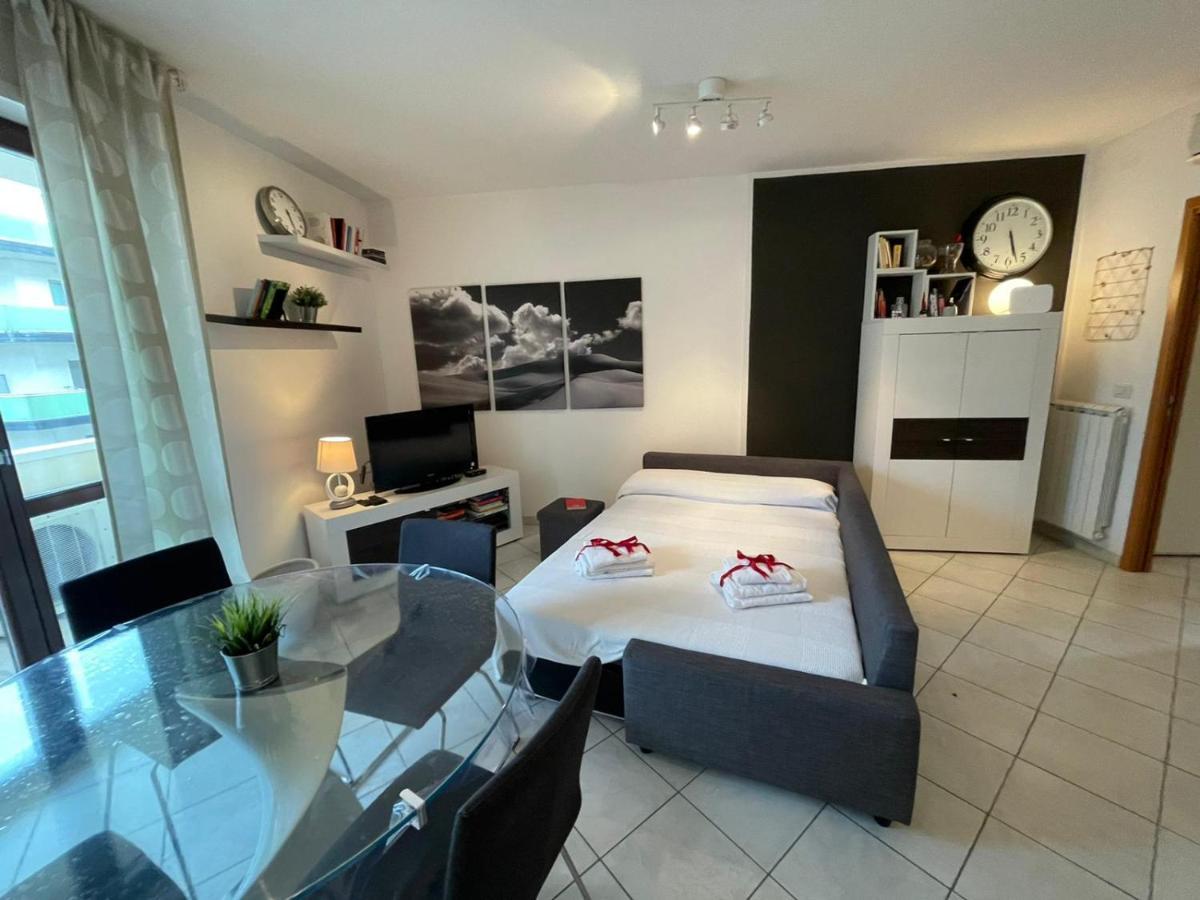 White&grey House Appartamento *