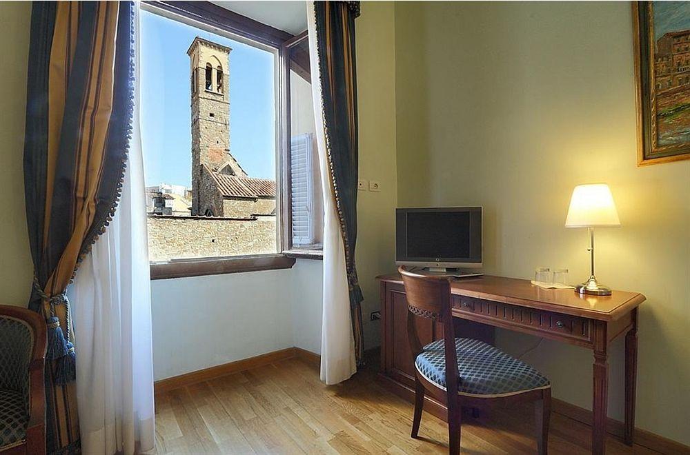 Hotel Bretagna Heritage - Alfieri Collezione 4*