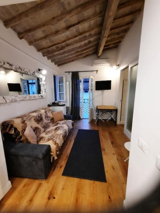 Apartment Di Charme A Due Passi Dalla Stazione