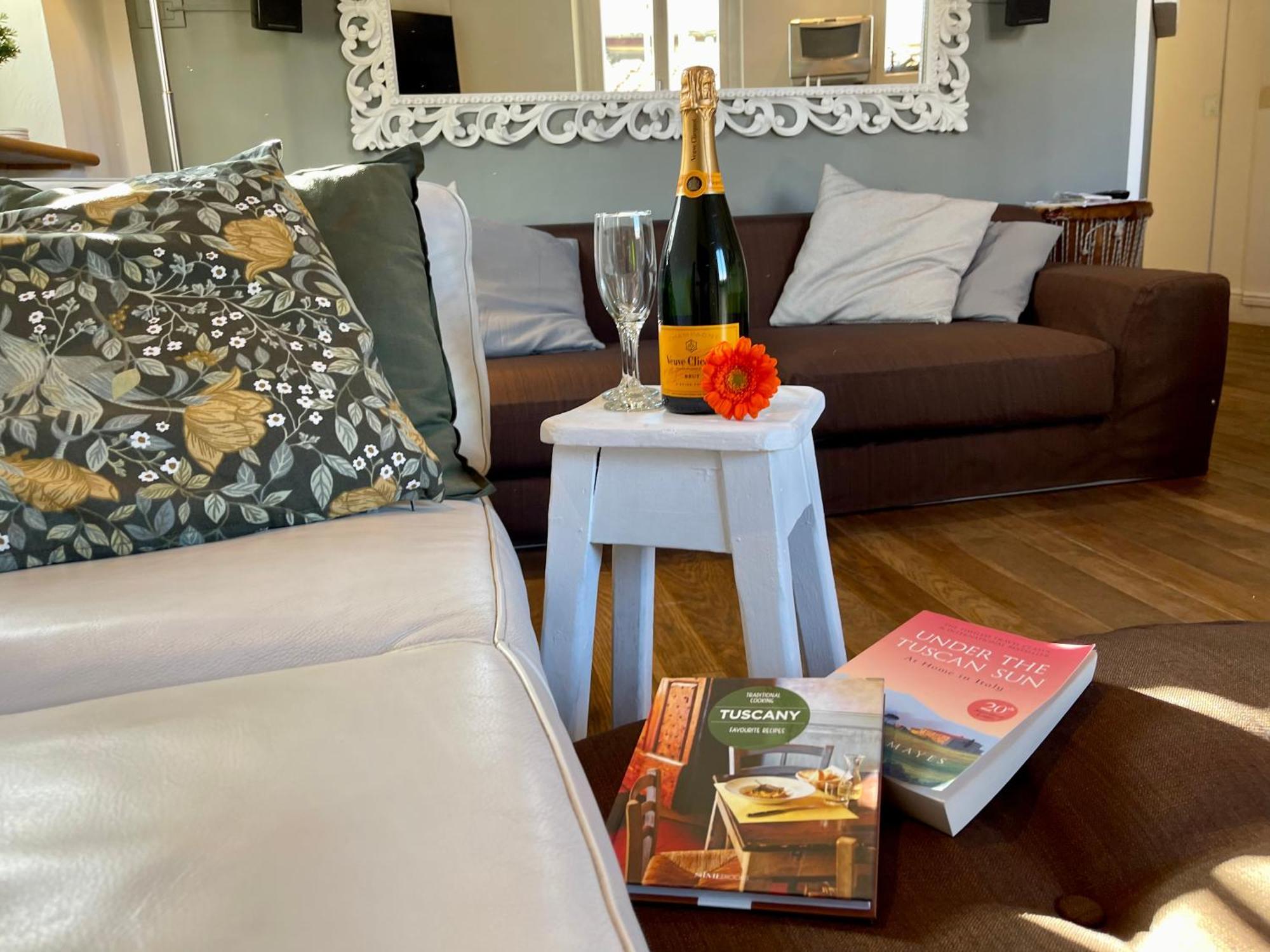 Romantic View Apartment