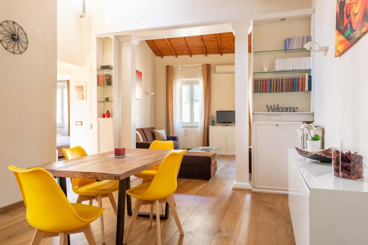 Modern, Bright Near Boboli Gardens & Santo Spirito - Homeunity Firenze