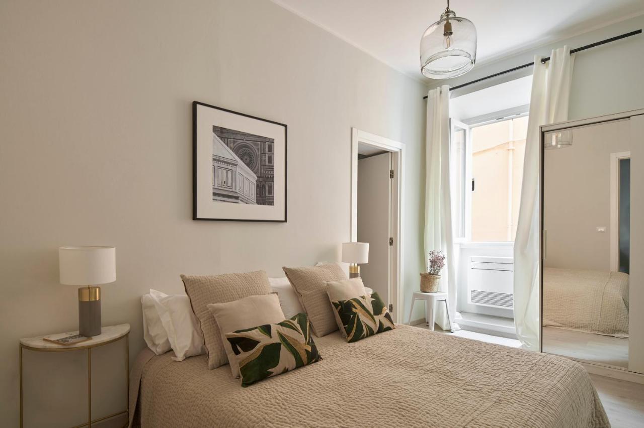 3 Master Bedrooms With Balcony On The River With Views Apartment *