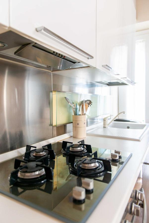 Modern, Bright Near Boboli Gardens & Santo Spirito - Homeunity Firenze