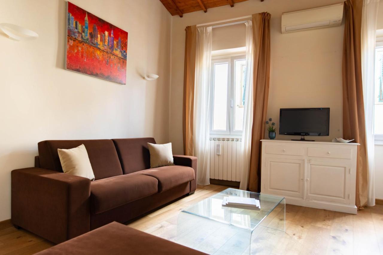 Modern, Bright Near Boboli Gardens & Santo Spirito - Homeunity * Firenze
