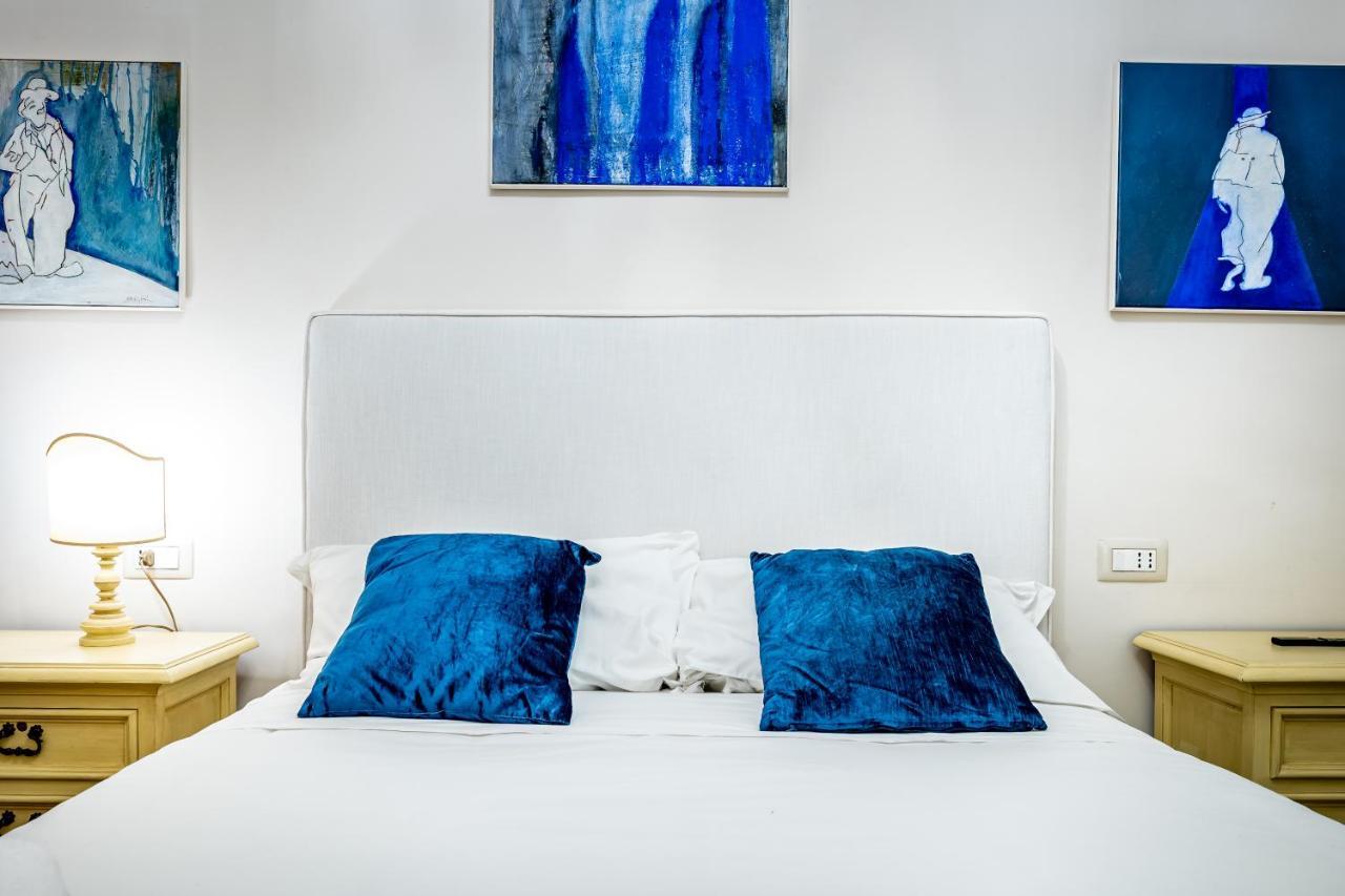 Yid Cantoria Apartment
