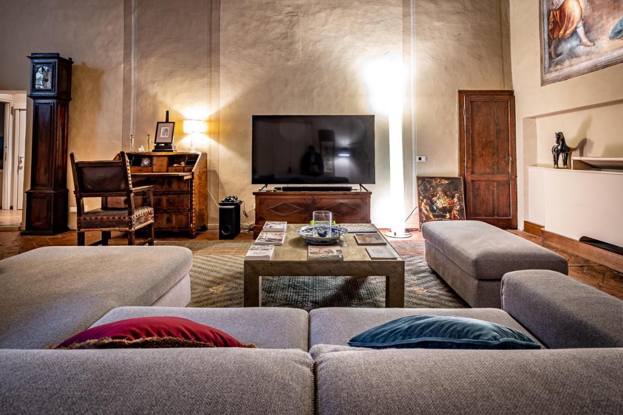 Yid Cantoria Apartment Florence