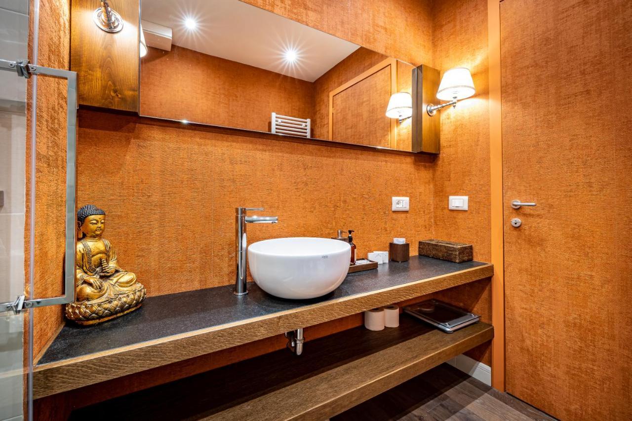 Yid Cantoria Apartment
