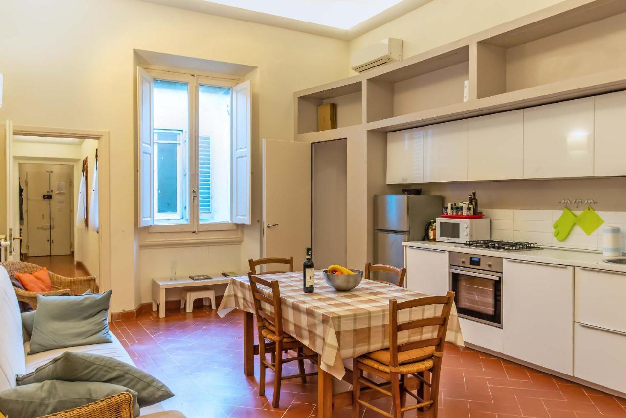Lovely Flat In The Historical Palazzo Gherardi Apartment