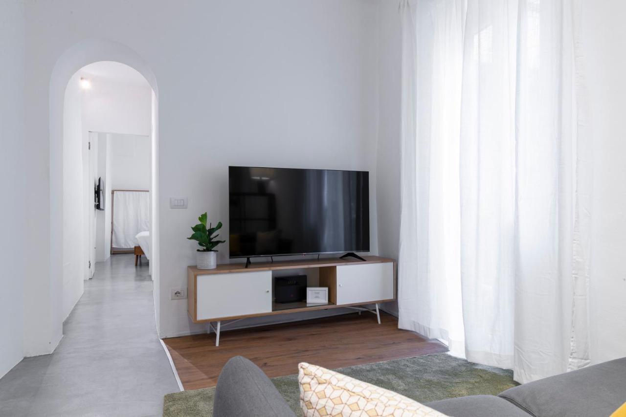 San Frediano Elegant Apartment Florence