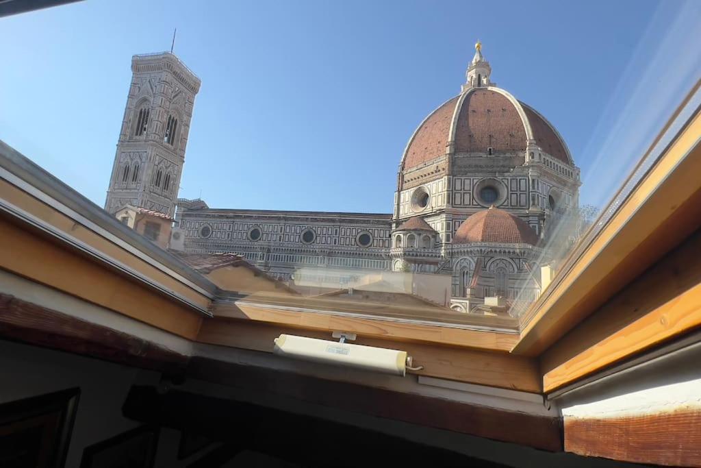 La Mansarda Dei Pittori Vista Duomo Apartment *