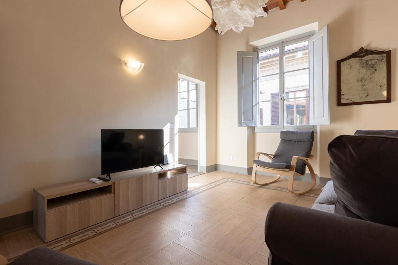 Fossi Elegant Apartment *