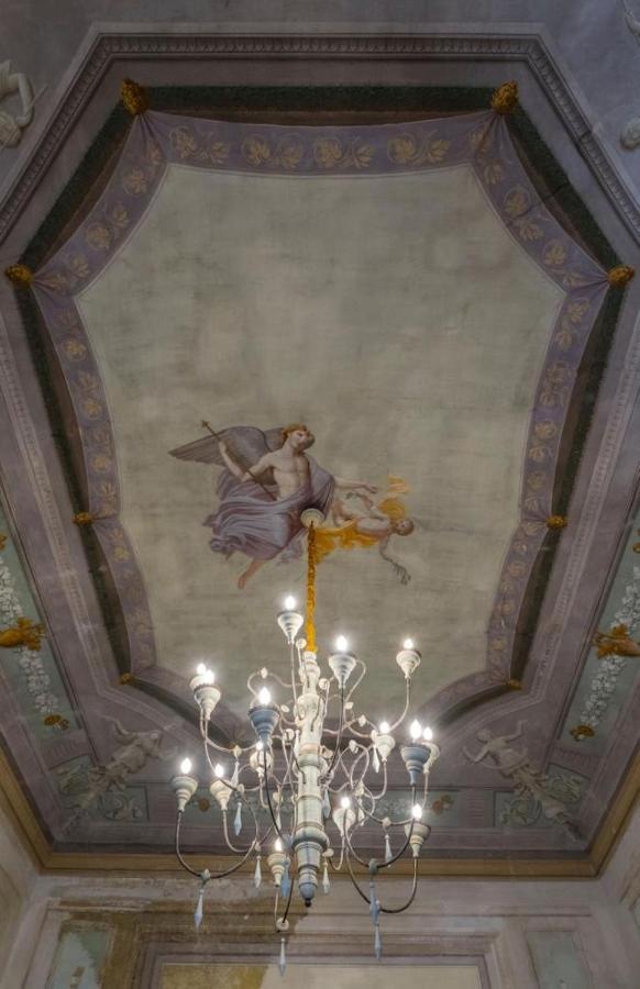 Apartment Renaissance Palace Noble Floor *