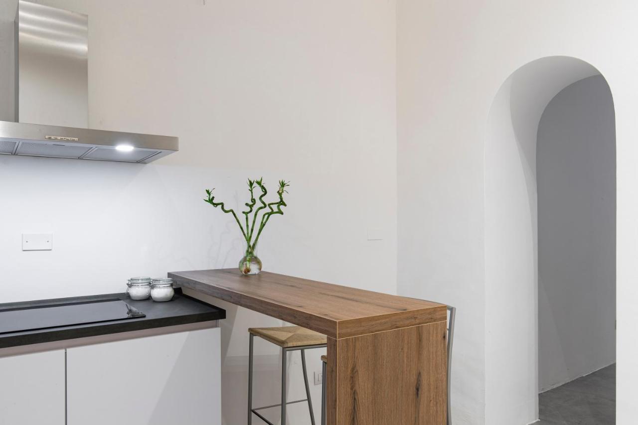 San Frediano Elegant Apartment Florence