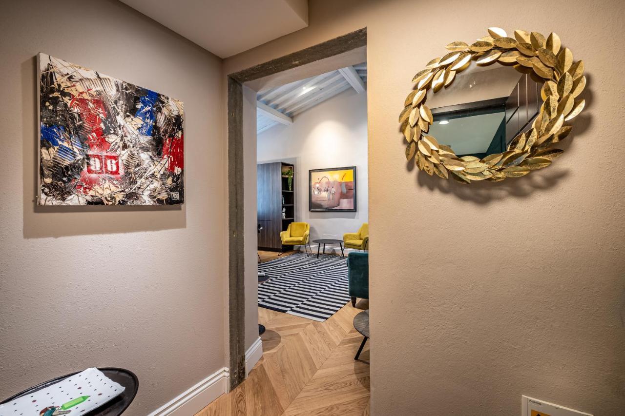 Hs4u Ricasoli Luxury Near Duomo N.2 Appartamento