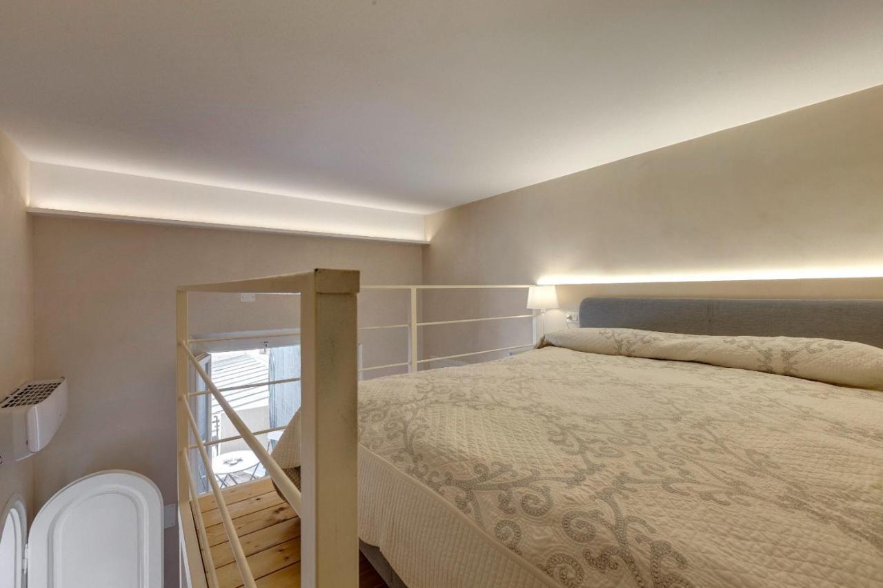 Apartment Central Berchet With Terrace And Private Entrance