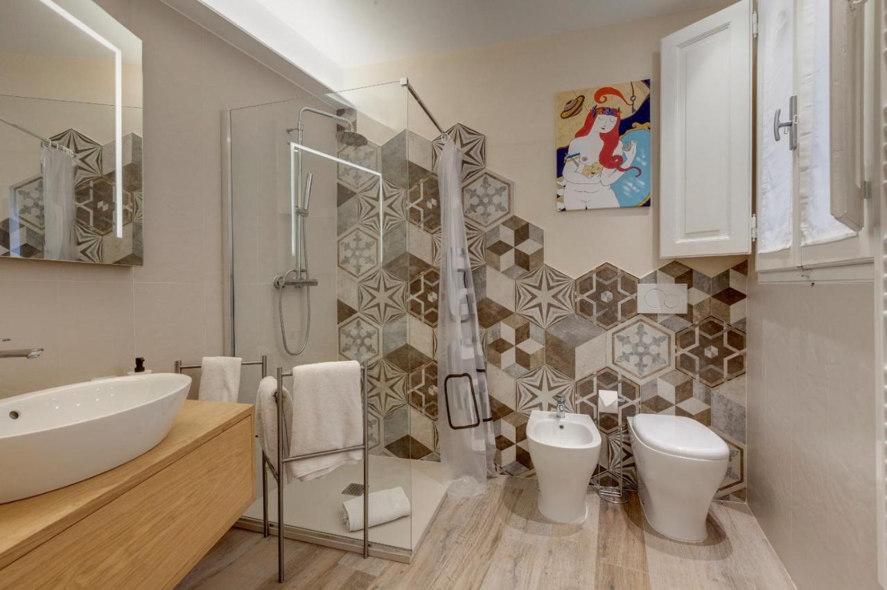 Central Berchet With Terrace And Private Entrance * Florence