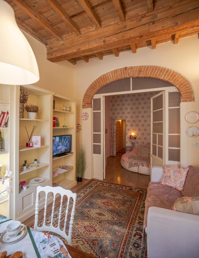 Colonna Romantica Apartment *