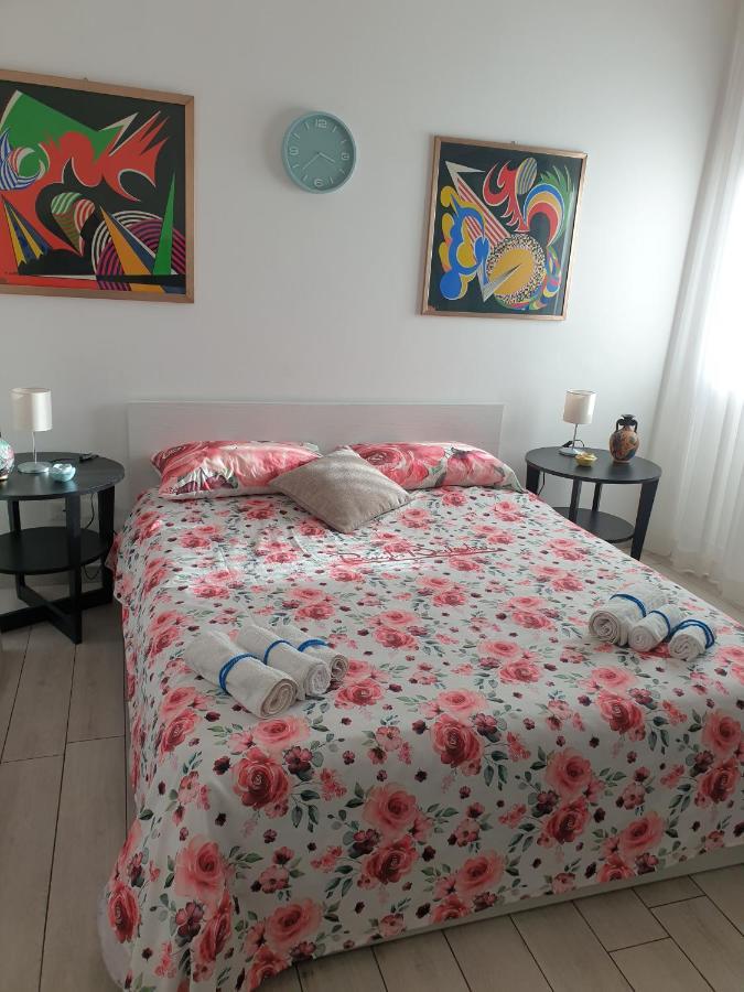 Apartment Pretty *