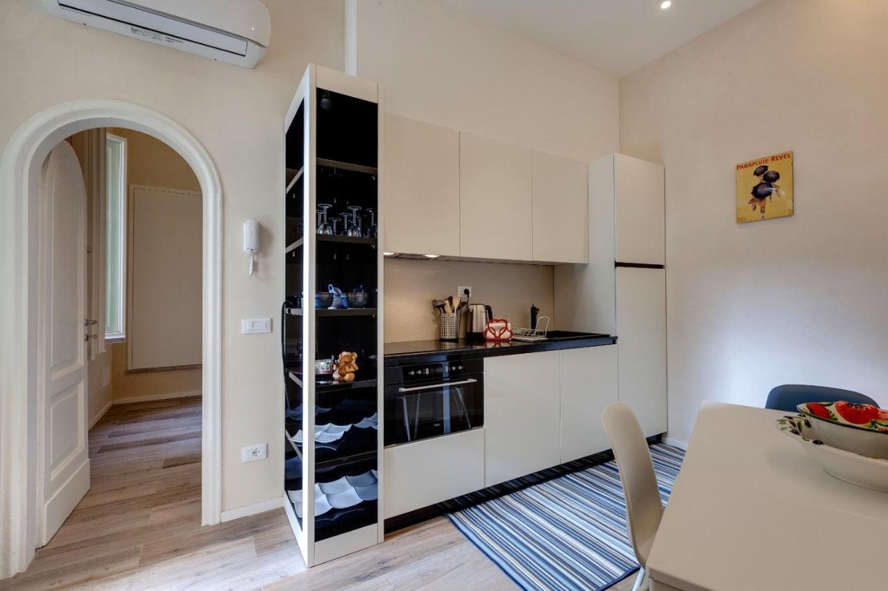 Central Berchet With Terrace And Private Entrance Apartment *